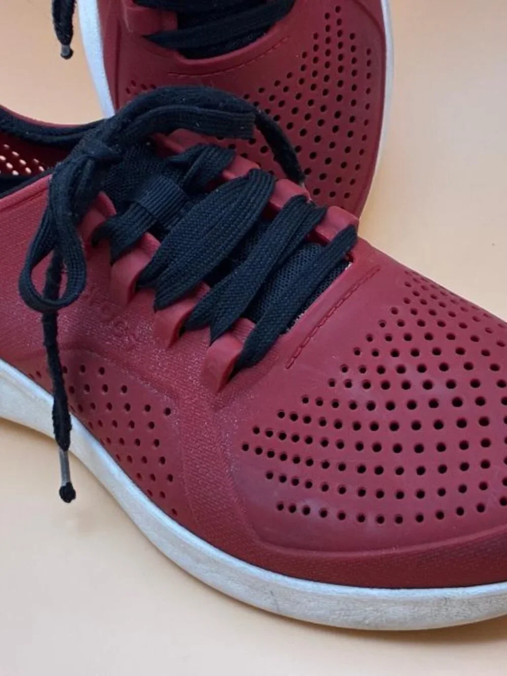 Crocs Literide Pacer Mens Size 9 Sneakers Shoes 204967 Lightweight Comfort Red